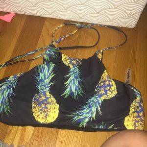 NWOT High neck pineapple bikini top